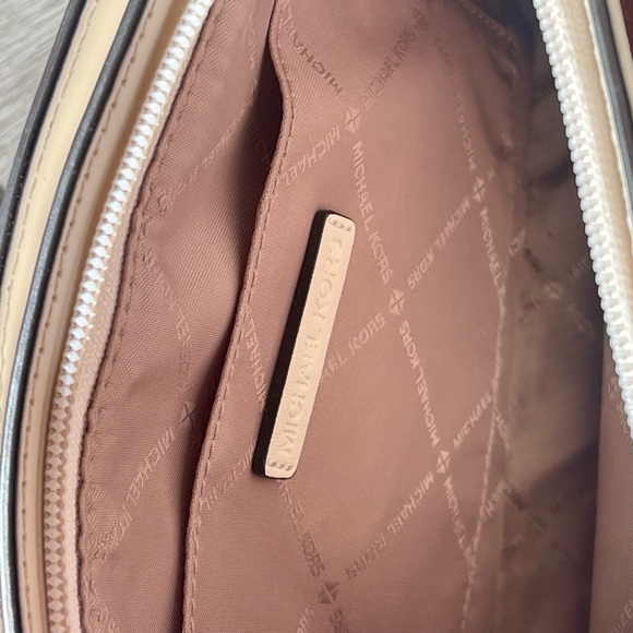 Michael Kors Gold Finish and Cream Crossbody Bag - Picture 4 of 5